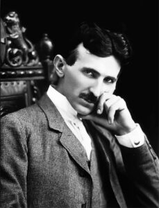 nikola tesla extraterestri ozn alien farfurie zburatoare