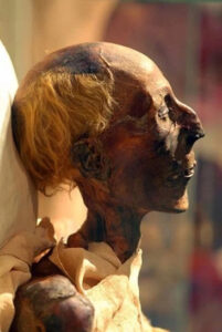 Iata mumia faraonului RAMSES al II-lea, cel mai mare FARAON al Egiptului antic – VIDEO